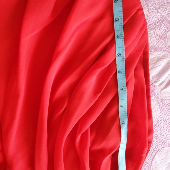 Beautiful silk dress 👗 😍 - Picture 6 of 8